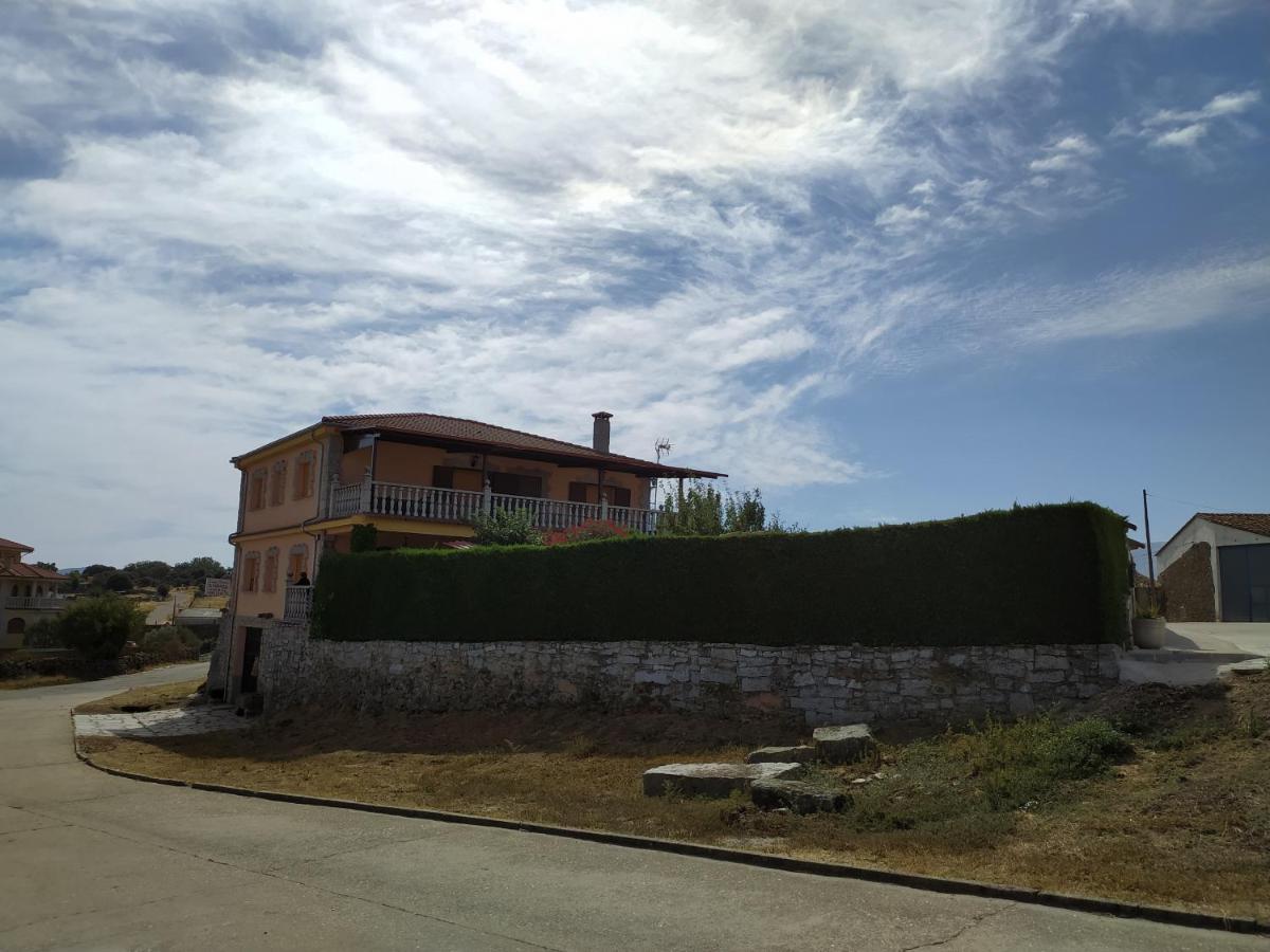 Casa Rural Mi Descanso Valdefuentes de Sangusín Exterior photo
