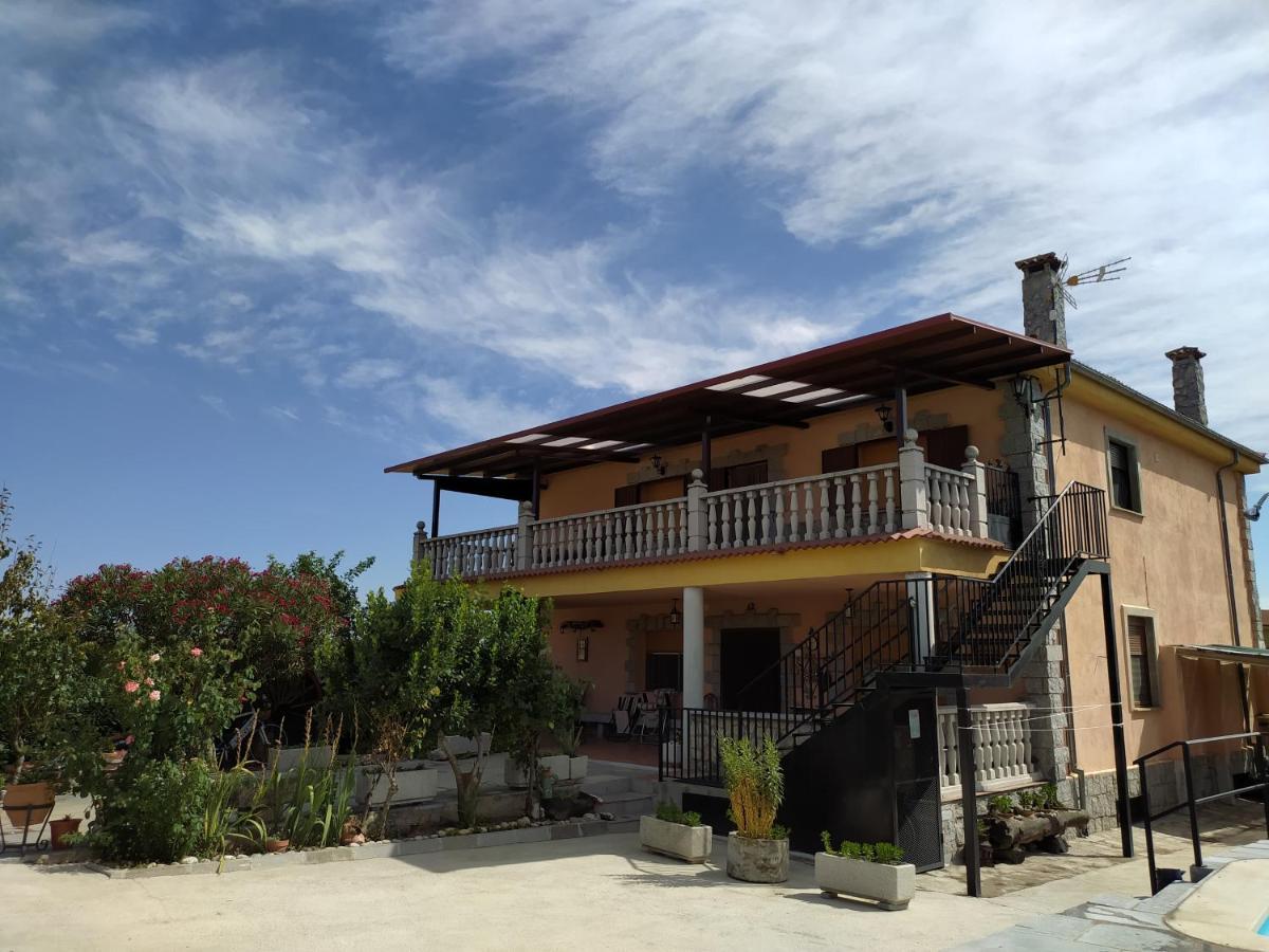 Casa Rural Mi Descanso Valdefuentes de Sangusín Exterior photo